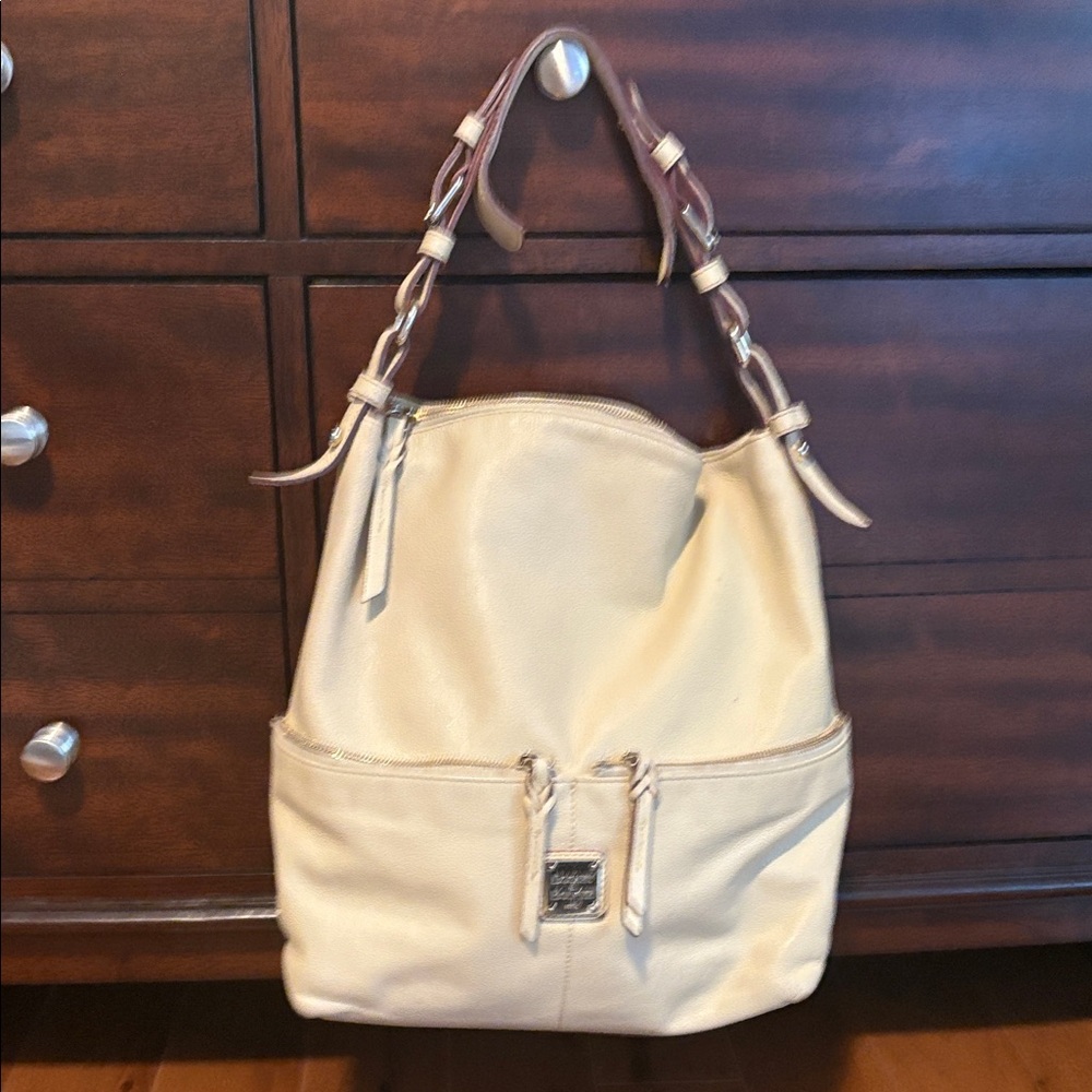 Cream Leather Dooney and Bourke Shoulder Bag